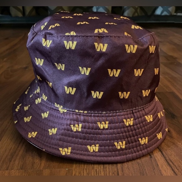 Washington Commanders Redskins NFL
Bucket Hat Cap Tie Dye Reversible
Adult - Picture 6 of 8